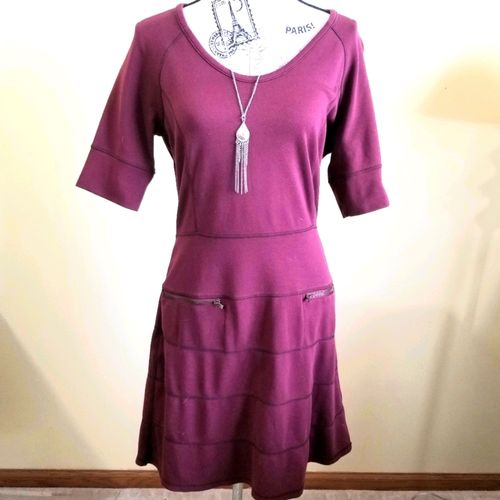 💥 Athleta Strata Zipper Dress Sz. Medium